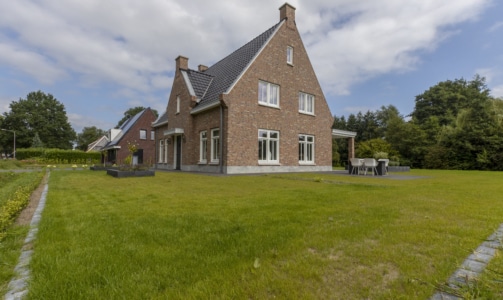 Eigentijds | Type Foster (V42) | Vriezenveen